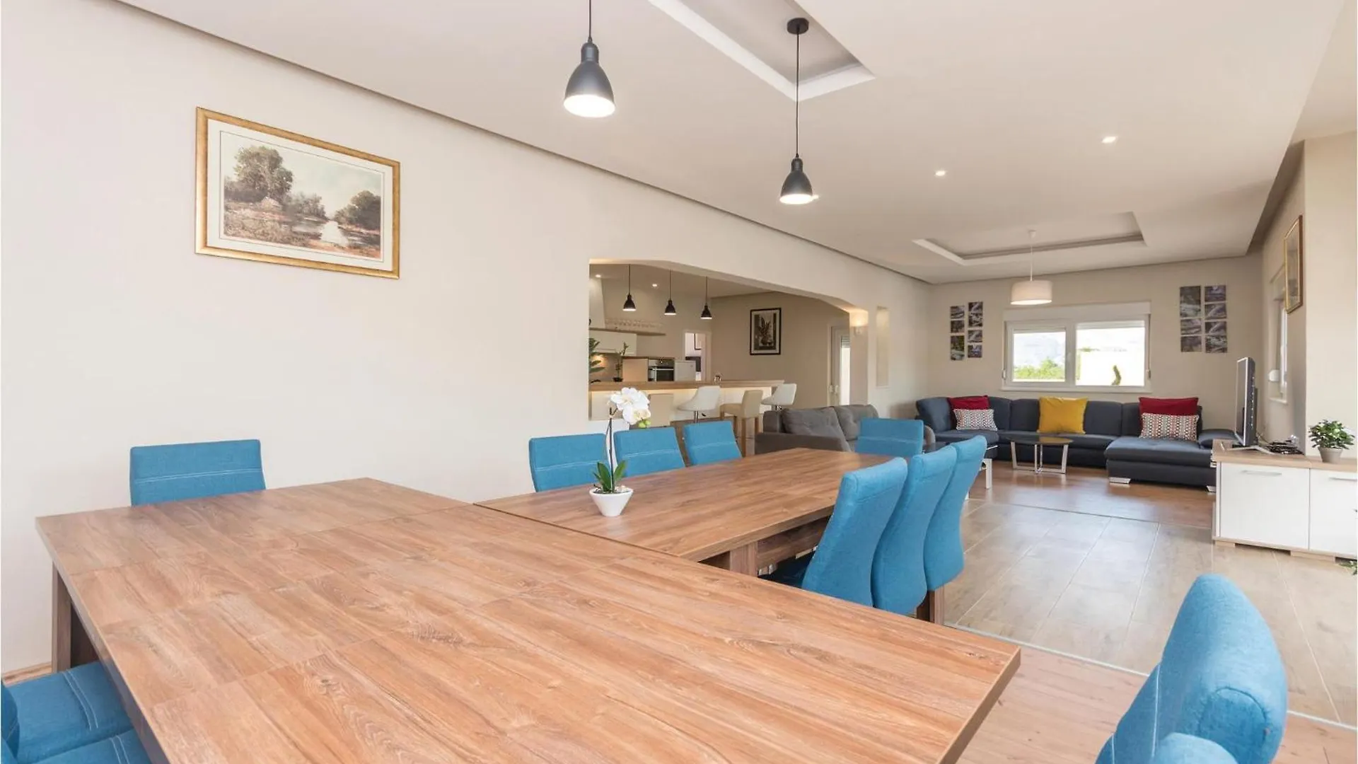 6 Bedroom Awesome Home In Bilisane Croatia